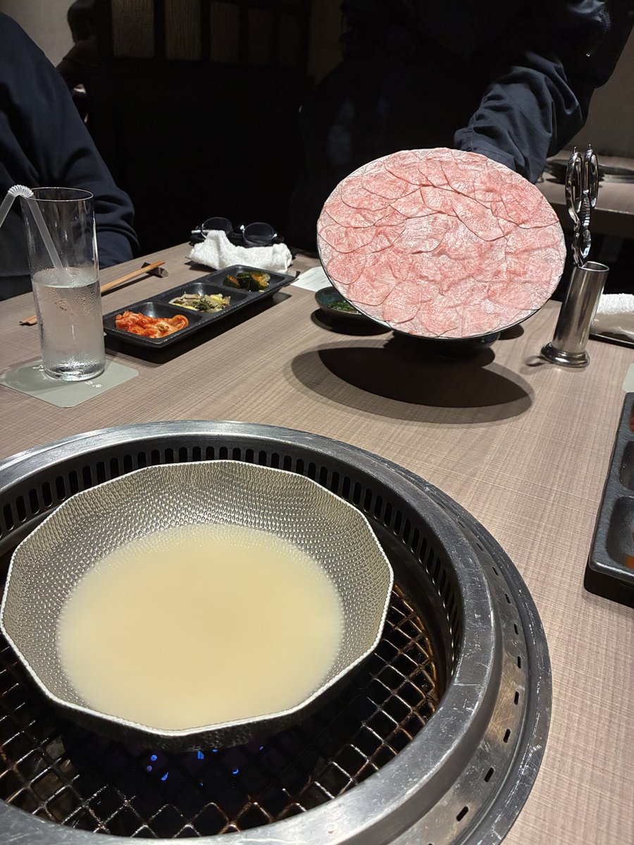 ロビン tweet media