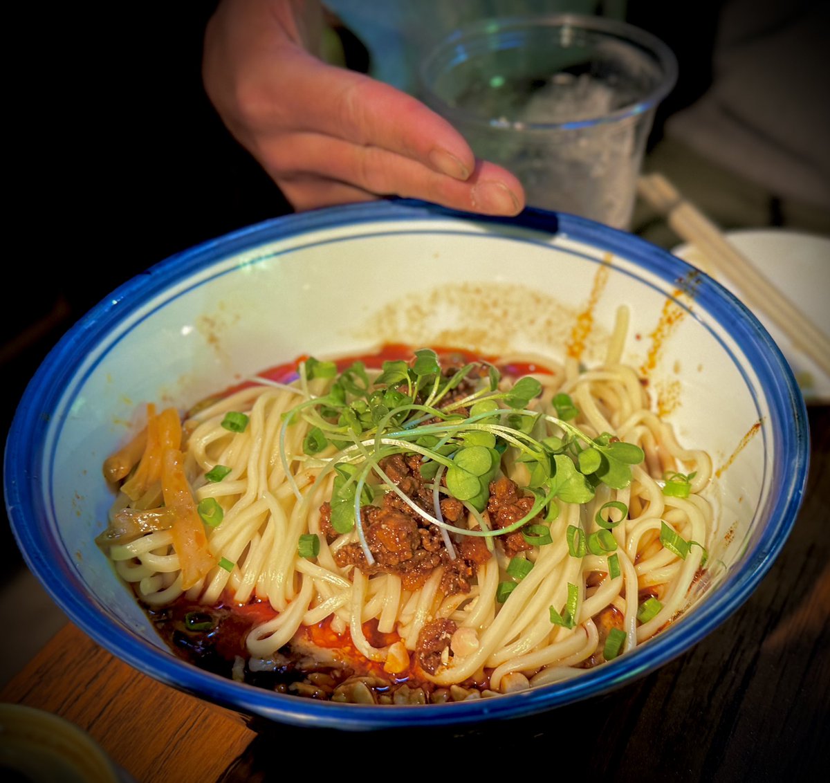 はやしみゆ（はやしまる限定夜営業）

ネギまみれらーめん
角煮を卵でとじこめちゃえ青ネギ添え
蒼ネギ添え
and more…

今夜はたいそう若者が多いレッツゲリィな夜でした😋
お付き合いいただいた麺友に感謝✨

会いたかった人の身体にもベタベタ触って大満足w

有馬ご夫妻ご馳走様でした！