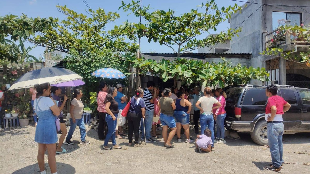 🏠✅️ A través del Instituto Municipal de la Vivienda, se sostuvo un acercamiento con vecinos del fraccionamiento Miravalles, donde dimos seguimiento a los procesos de escrituración para quienes, después de más de 10 años, aún no han podido regularizar su situación.✌🏻💚