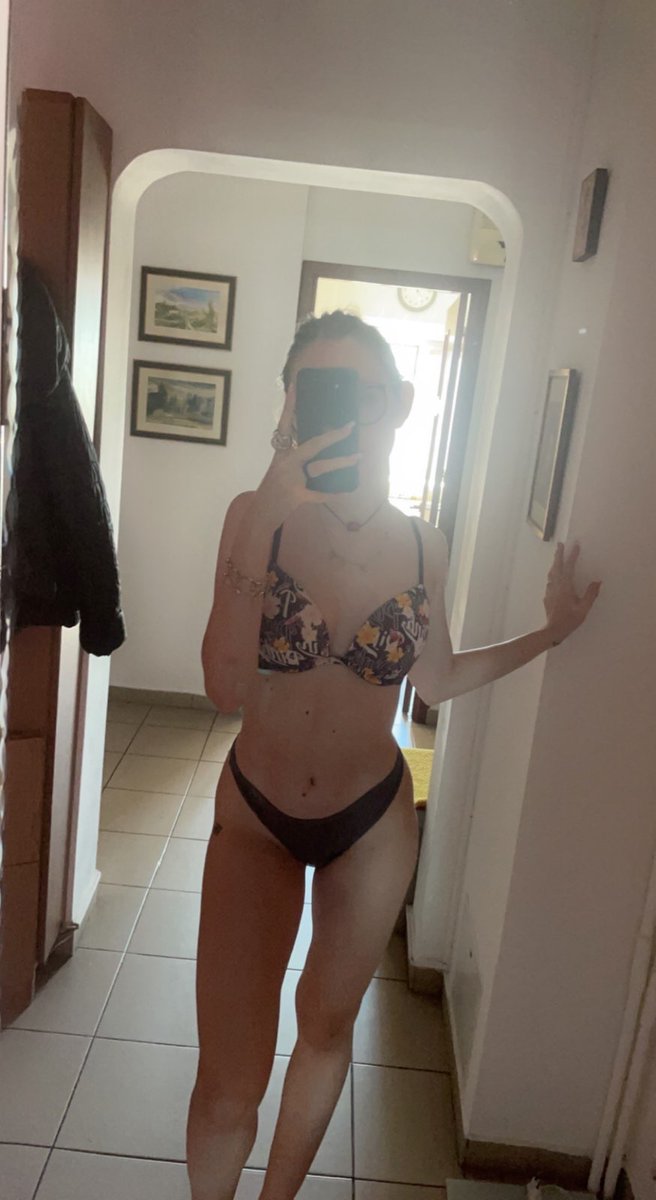 Jess Rox (Lily) tweet media