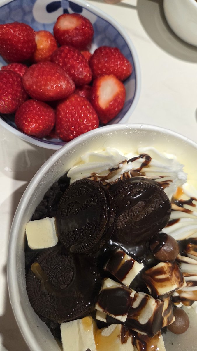 𝙈𝙀𝙇 tweet media