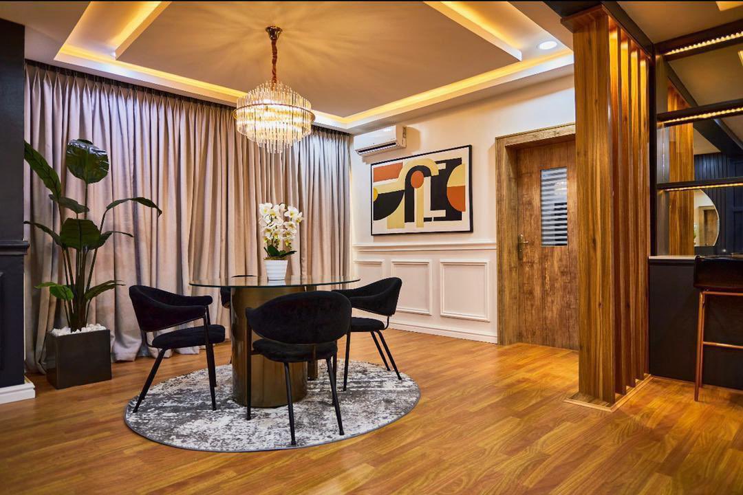 Greathomes247's tweet photo. 3 bedroom*
VANTAGE COURT, VICTORIA ISLAND
Rate: 260k/day
Features;
Luxuriously furnished 3 bedrooms
Full Automation.
All rooms en-suite.
Fully equipped large kitchen.
3 Garden Balconies.
Daily home cleaning service.
#airbnb #airbnbinlagos #shortletinlagos #shortletinnigeria https://t.co/T8L27ghzkv
