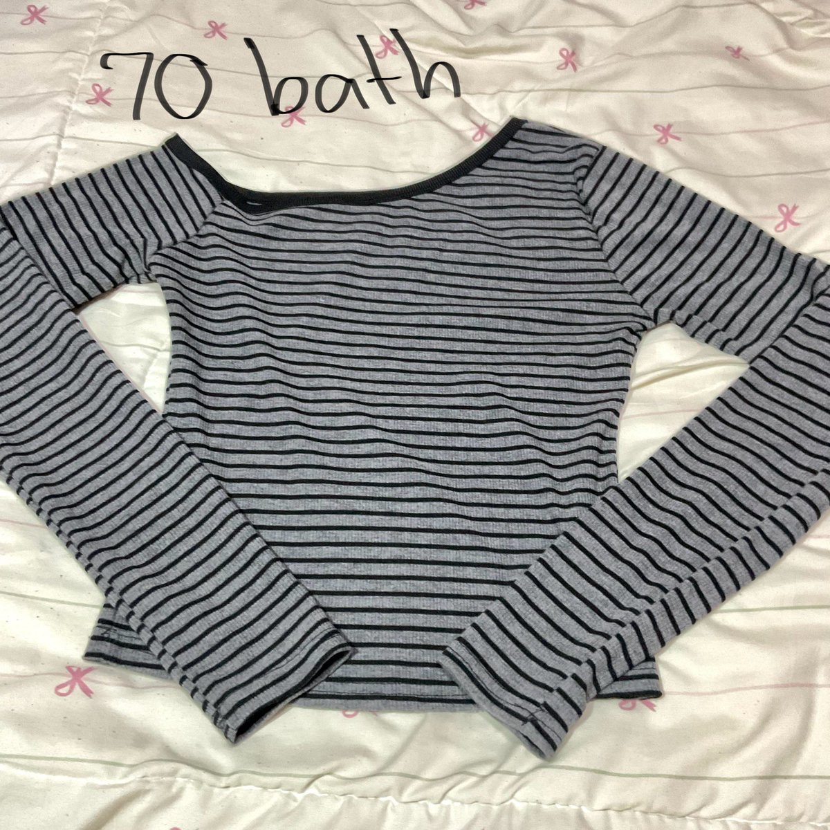 qkhlr's tweet photo. ค่าส่ง 20 ฿ นะคะ ทักมาถามได้นะคะ #เสื้อผ้า #โล๊ะตู้ #เสื้อผ้ามือสอง #มือสอง #ส่งต่อเสื้อผ้า #ส่งต่อเสื้อผ้ามือสอง https://t.co/raJosRFxRi