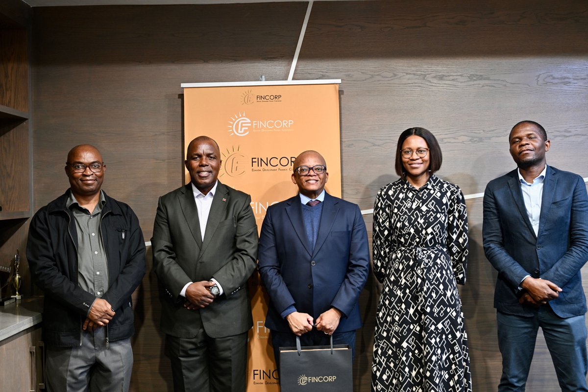 SADCDFRC's tweet image. SADC-DFRC engaged with Mr Dumisani Msibi of FINCORP to strengthen institutional and regional collaboration.

A step toward building stronger institutions, expanding access to finance, and driving inclusive growth across SADC region.

#DevelopmentFinance #FinancialInclusion #SMEs