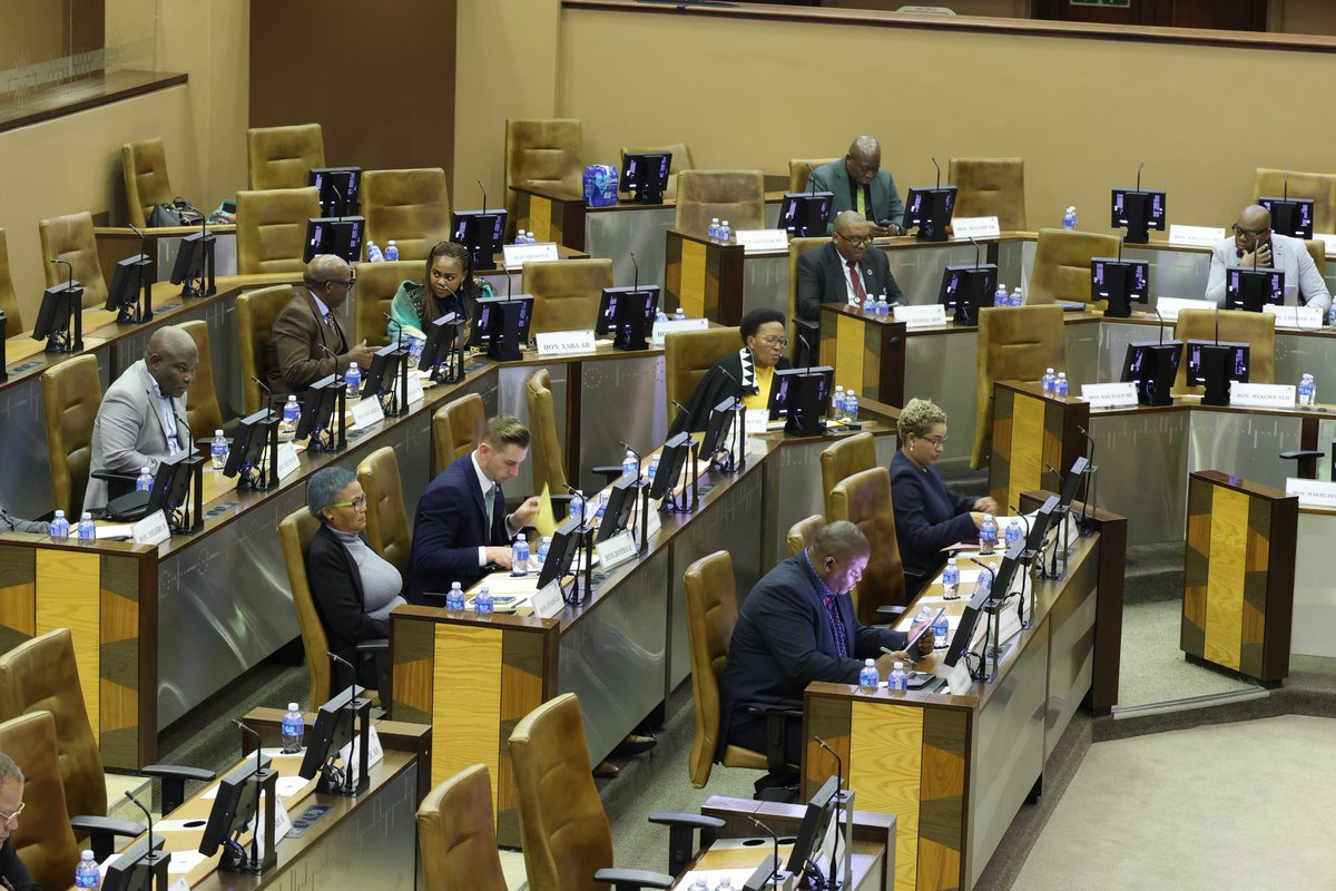 GPLegislature's tweet image. The Sitting was convened for the Premier’s oral reply to questions, as well as questions for oral reply directed to Members of the Executive Council (MECs). The Sitting was streamed live on YouTube: youtube.com/live/Lk8jEK1oh…⁠ 

#GPL #GettoKnowGPL