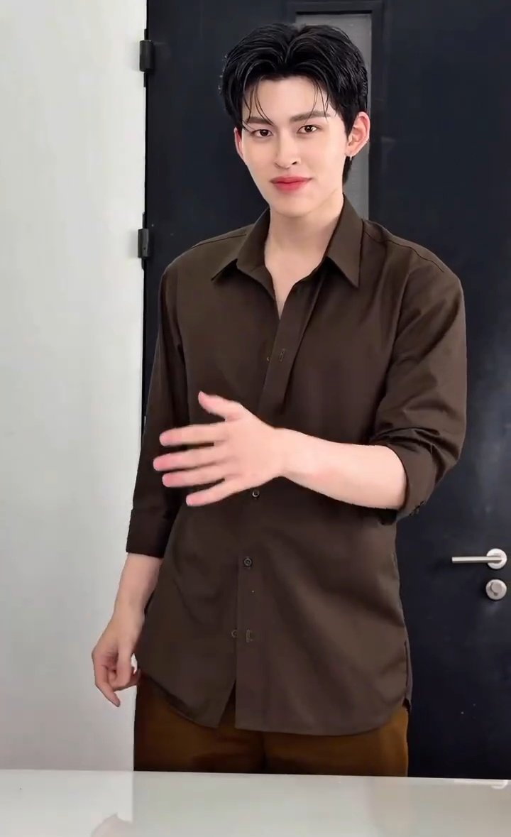 Pond Phuwin only tweet media