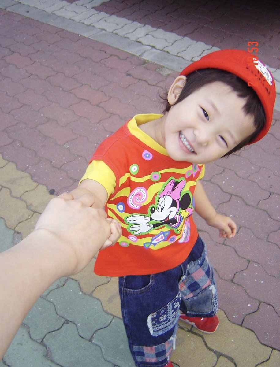 찌니 tweet media