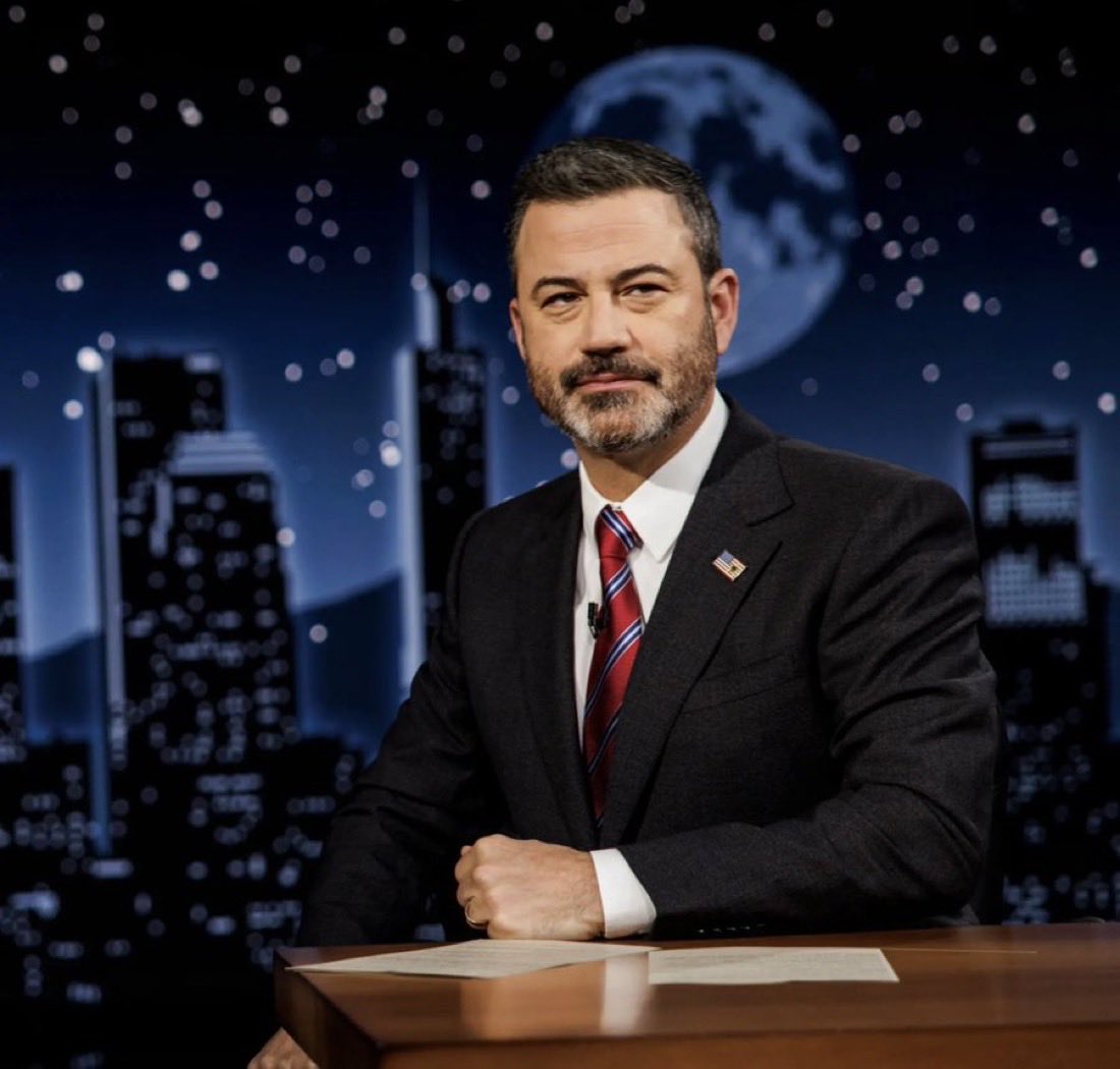 ᶜᵒᵐᵐᵉᶰᵗᵃʳʸ Q(MEGA TRUMP) tweet media