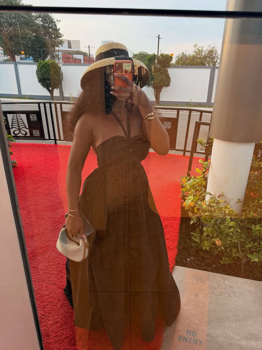 Mora.co 👗 tweet media