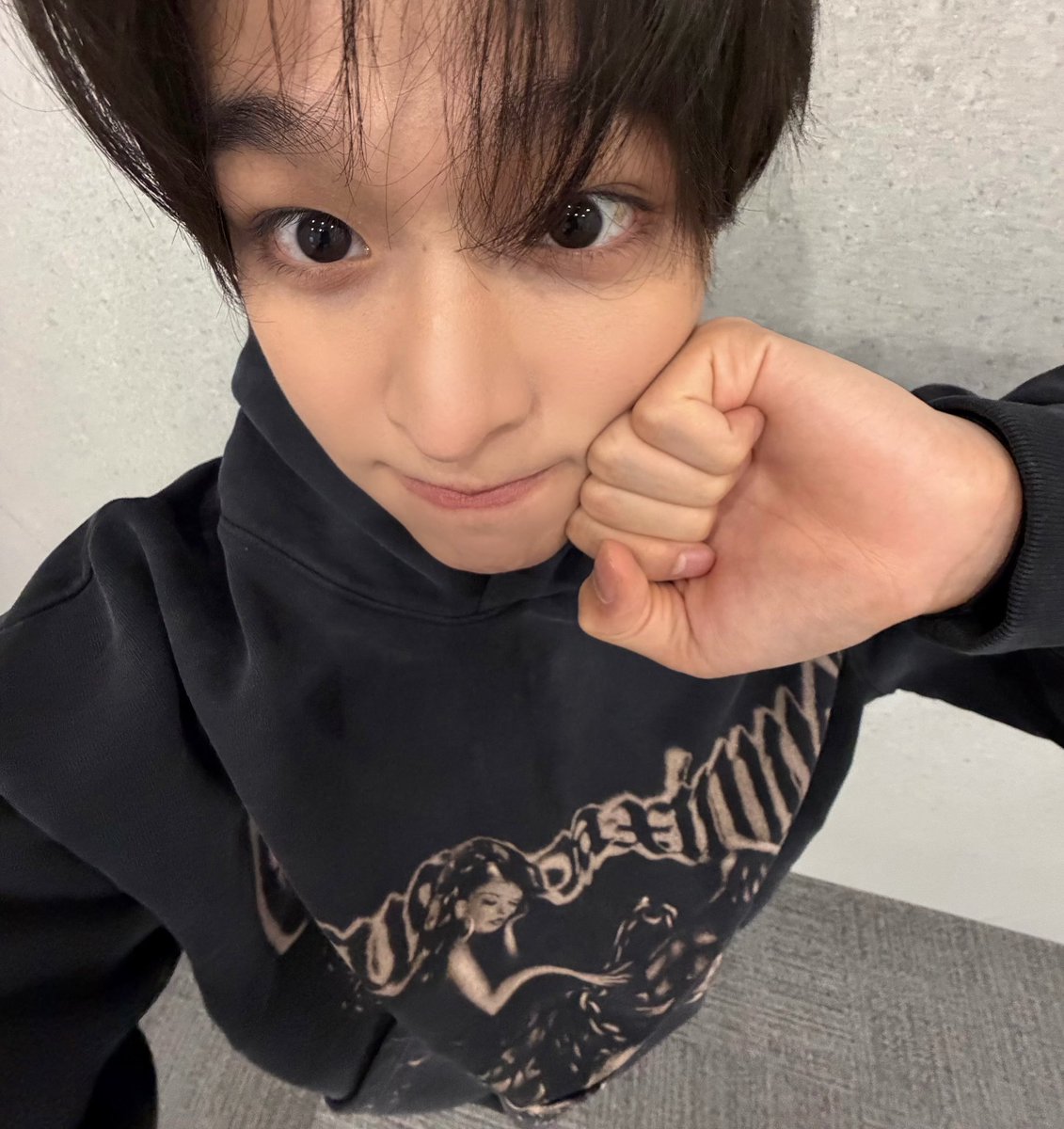 riku pics tweet media