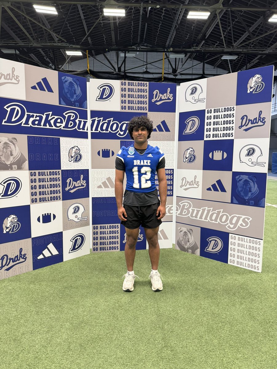 aadilbajwa09's tweet photo. Had a great time at Drakes junior day! Love what they are building and had some great conversations with @MattWalkerDU and @coacht_ash! Excited to stay in touch and for the future!!! @MJ_NFLDraft @CoachIverson @Mr_Nellis @PrepRedzoneWI https://t.co/Vftu0T3gKF