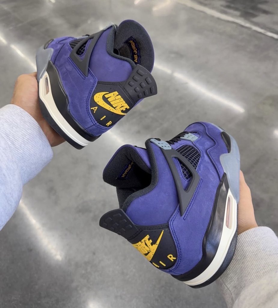 JustFreshKicks tweet media