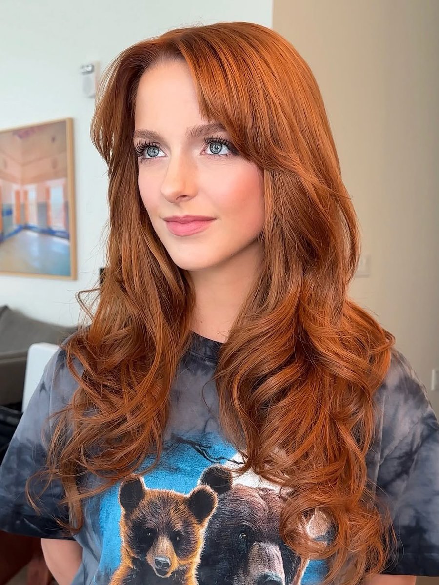 val ୨ৎ tweet media