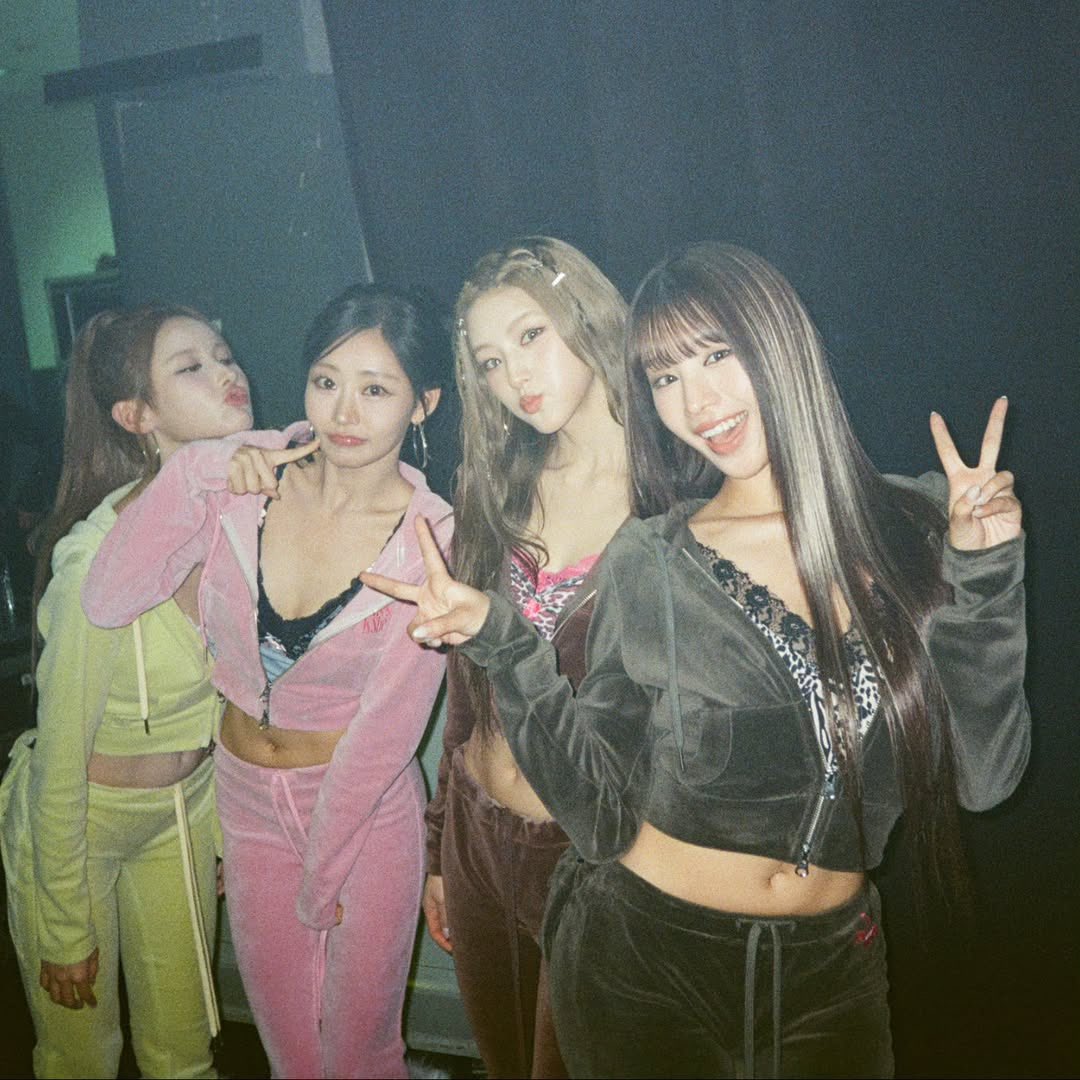 별⭐️ tweet media
