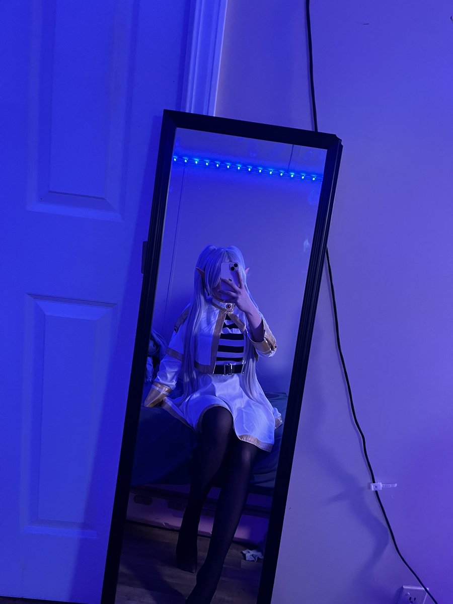 daisyflowergg's tweet photo. My Frieren cosplay🤍
.
.
#cosplay #Frieren #Anime https://t.co/pWZo8100uf