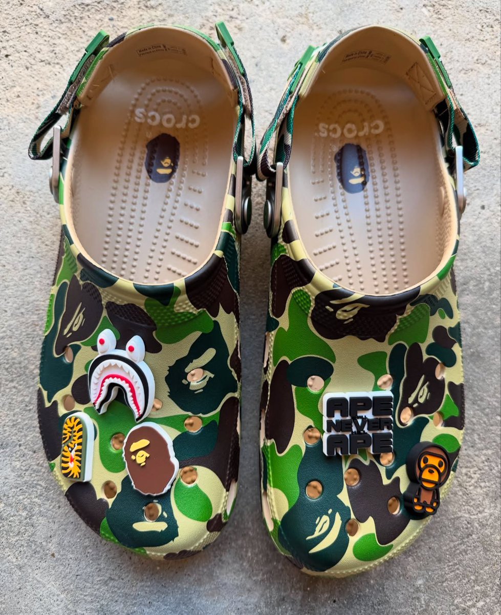 SneakerAlertHD's tweet photo. BAPE x Crocs “ABC Camo” (2025) 🦍 https://t.co/H01dKIQnx7