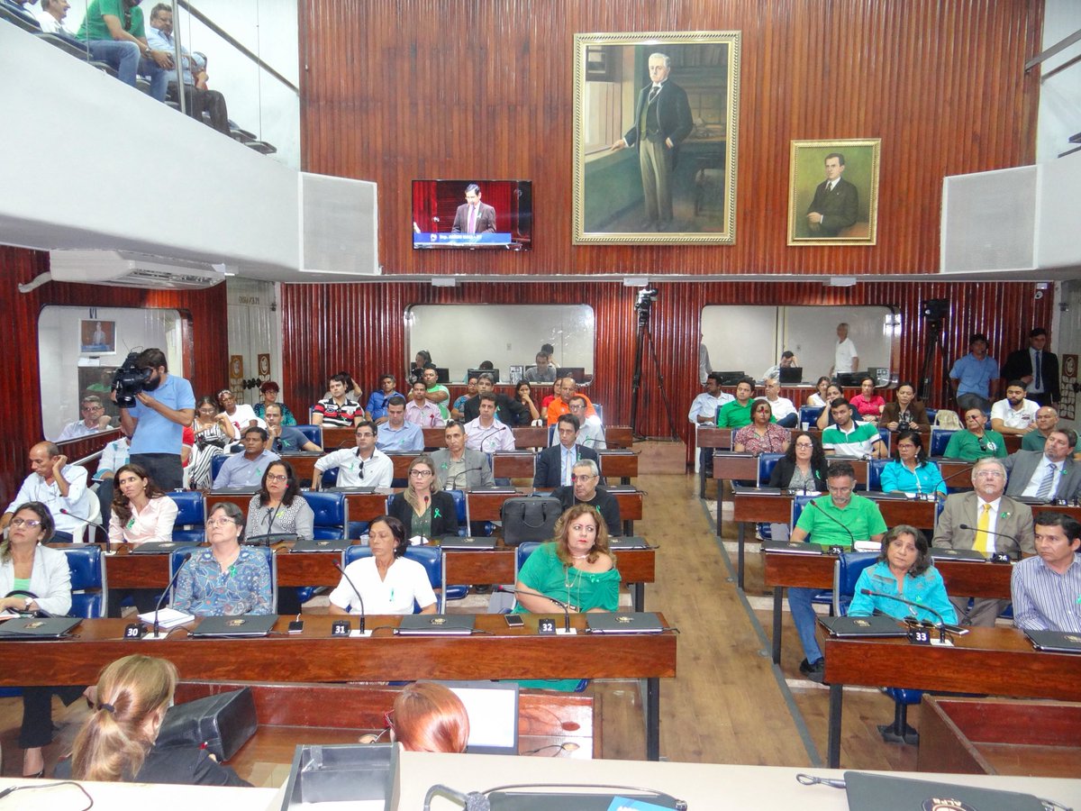 O dia 28 de abril é lembrado como o Dia Mundial em Memória das Vítimas de Acidentes de Trabalho. Em 2017, promovemos uma audiência pública na Assembleia Legislativa para debater formas de o parlamento se colocar à disposição da construção de uma jornada de trabalho digna, da