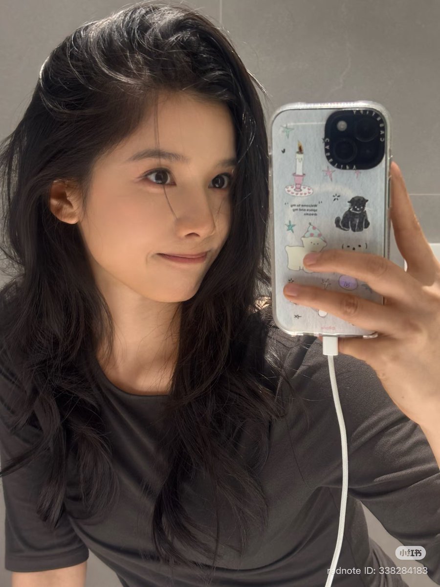 룽 tweet media