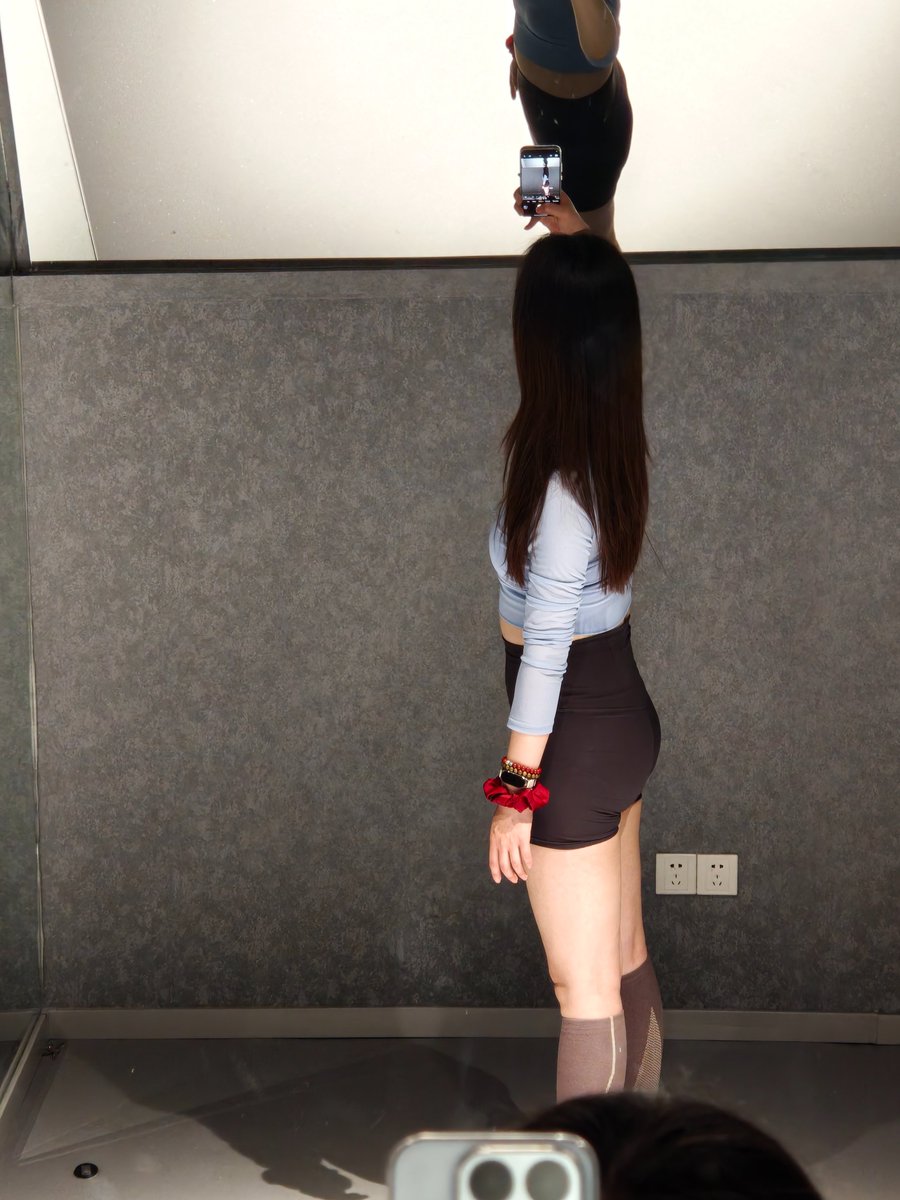 闵松月 tweet media