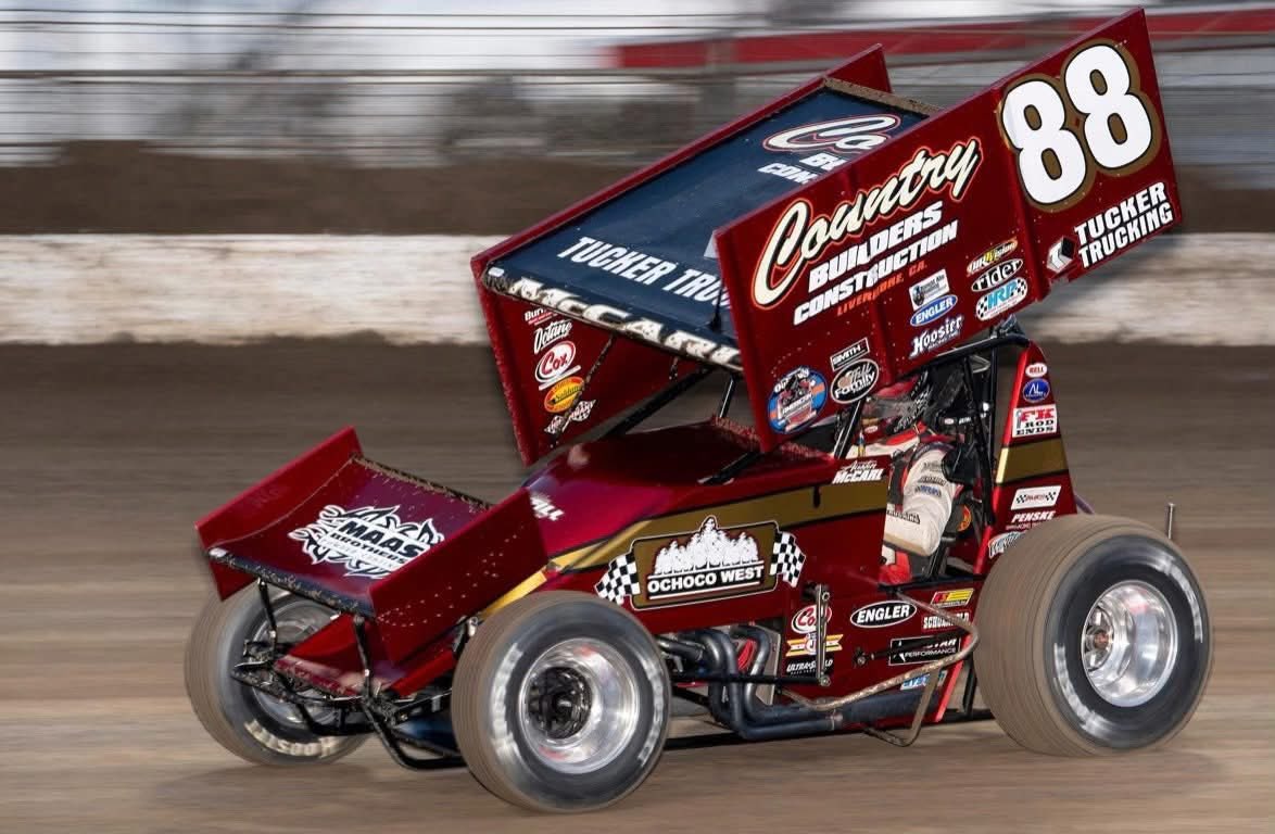 mccarl_racing's tweet photo. Shout out to @AustinMcCarl88 4 the amazing run Sat night @knoxvilleraces with the @WorldofOutlaws. Mech issue put him in the non-qualifiers event. Won NQ, started 11th in heat &amp; ran 7th. Started 10th in the B &amp; ran 2nd. Started 21st in the A &amp; finished 11th! No provisional needed https://t.co/oi4ILfBvlf