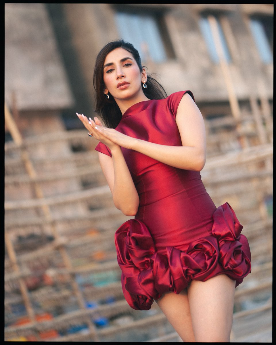 Weekendvibes_'s tweet photo. Parul Gulati β¨β€οΈ
#Parul #ParulGulati https://t.co/ZEmI49mIYw