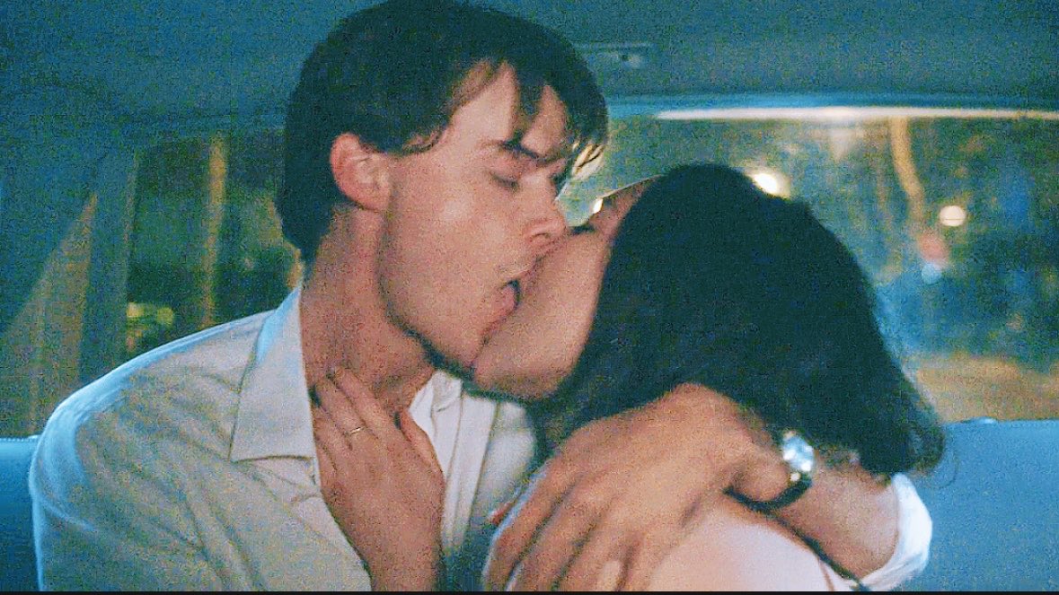 b ☾ ⋆˙⟡c tweet media