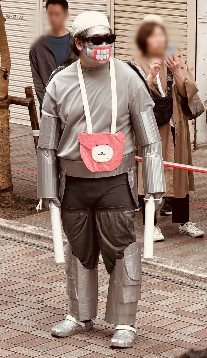 一昨日行われた「第68回赤羽馬鹿祭り」のひとコマ。

写真を見返すと寂しくなって、涙が止まりません。

これはもう完全に「第68回赤羽馬鹿祭りロス」です🥹