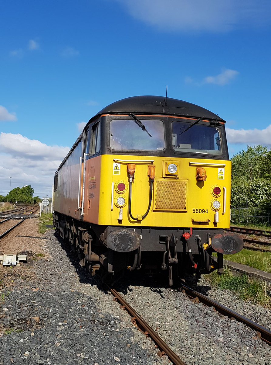 TheColonelRail's tweet photo. 2017  working the BFO Train from Immingham LOR to Drax PS. Then Light Loco to Sudforth Lane to stable while train was discharged. https://t.co/CnnnZ4V4Sr