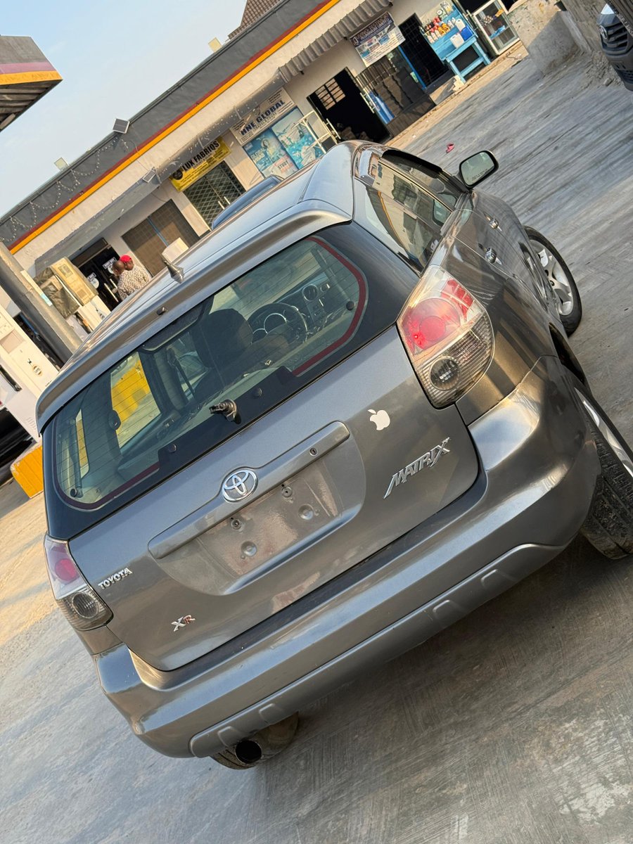 5.2 million naira gets you this Preowned Toyota Matrix 🫵🏽