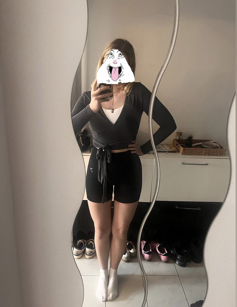 lynn ☆ tweet media