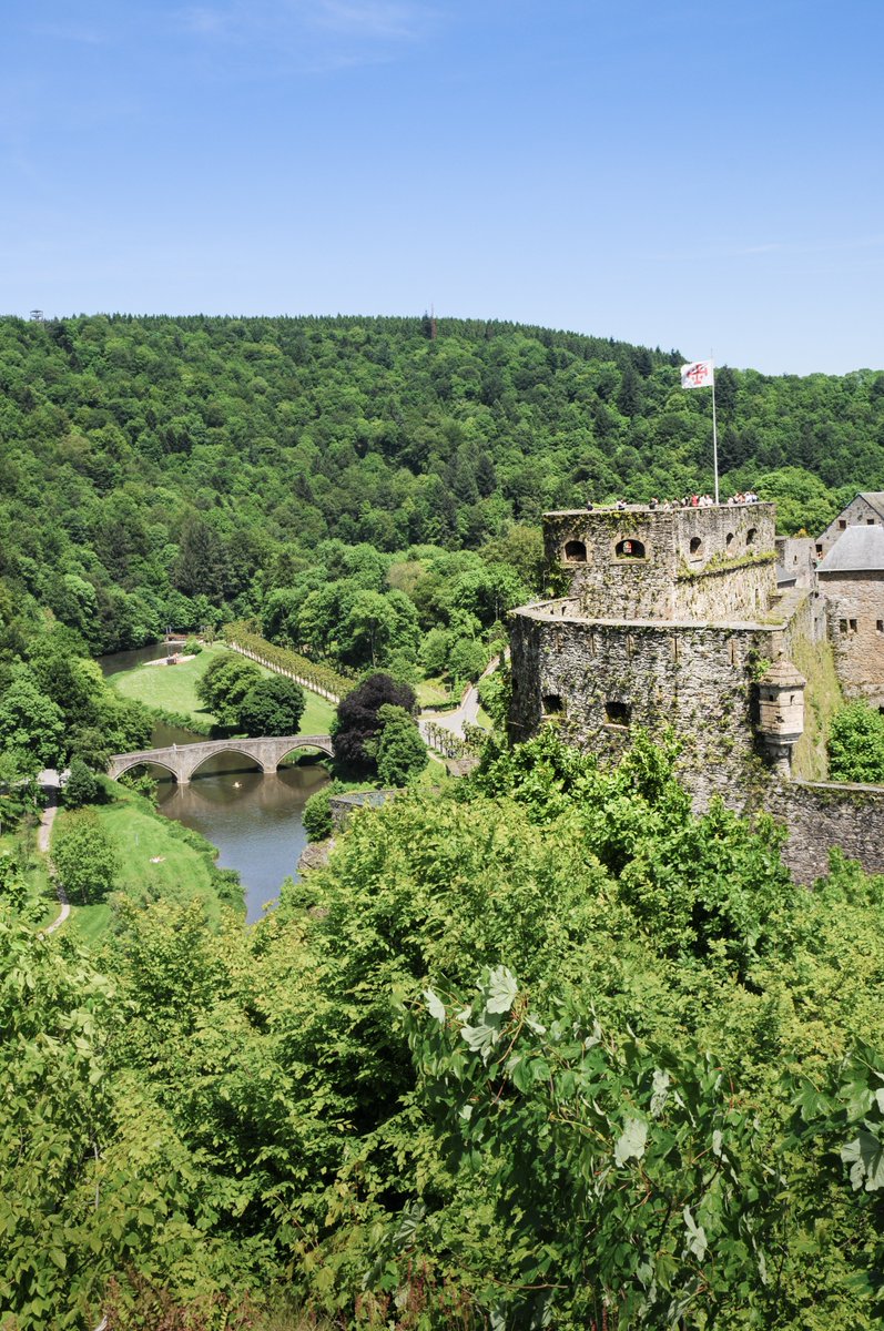 TravelTomorrowX's tweet image. Postcard from a fairytale fortress 💫
📍 Bouillon Castle, Wallonia, Belgium
📸 Visit Wallonia | MT Bouillon - Christel François 
#Wallonia #Bouillon #Belgium #castle #travel #tourism