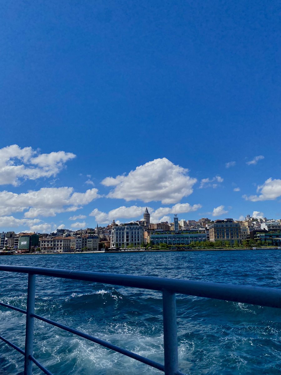 z tweet media
