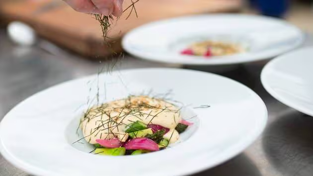 GiachelloB's tweet image. "En mai, la Bretagne accueille deux festivals culinaires pour éveiller  vos papilles, mais aussi toujours plus de sorties, balades et visites  sur le thème de la gastronomie."
ouest-france.fr/le-mag/cuisine…

#cuisine #tourisme #bretonsencuisine #tourismebretagne #emojibzh