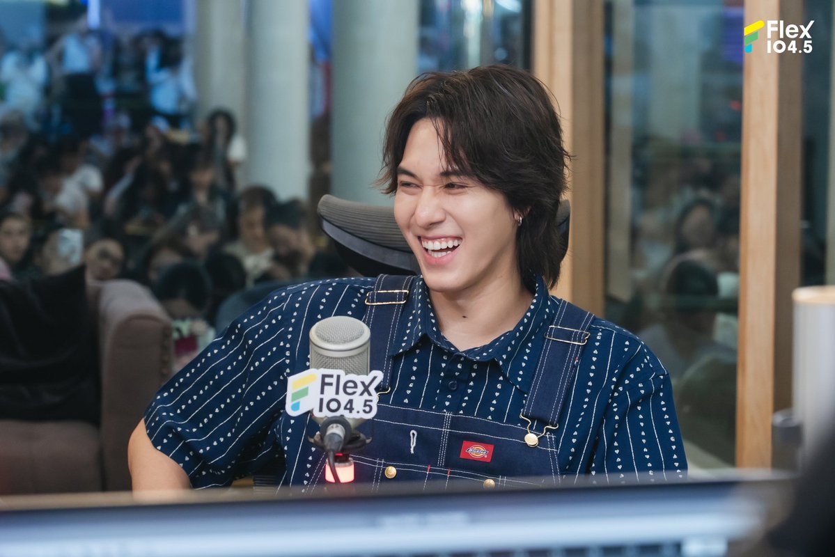 Flex 104.5 tweet media