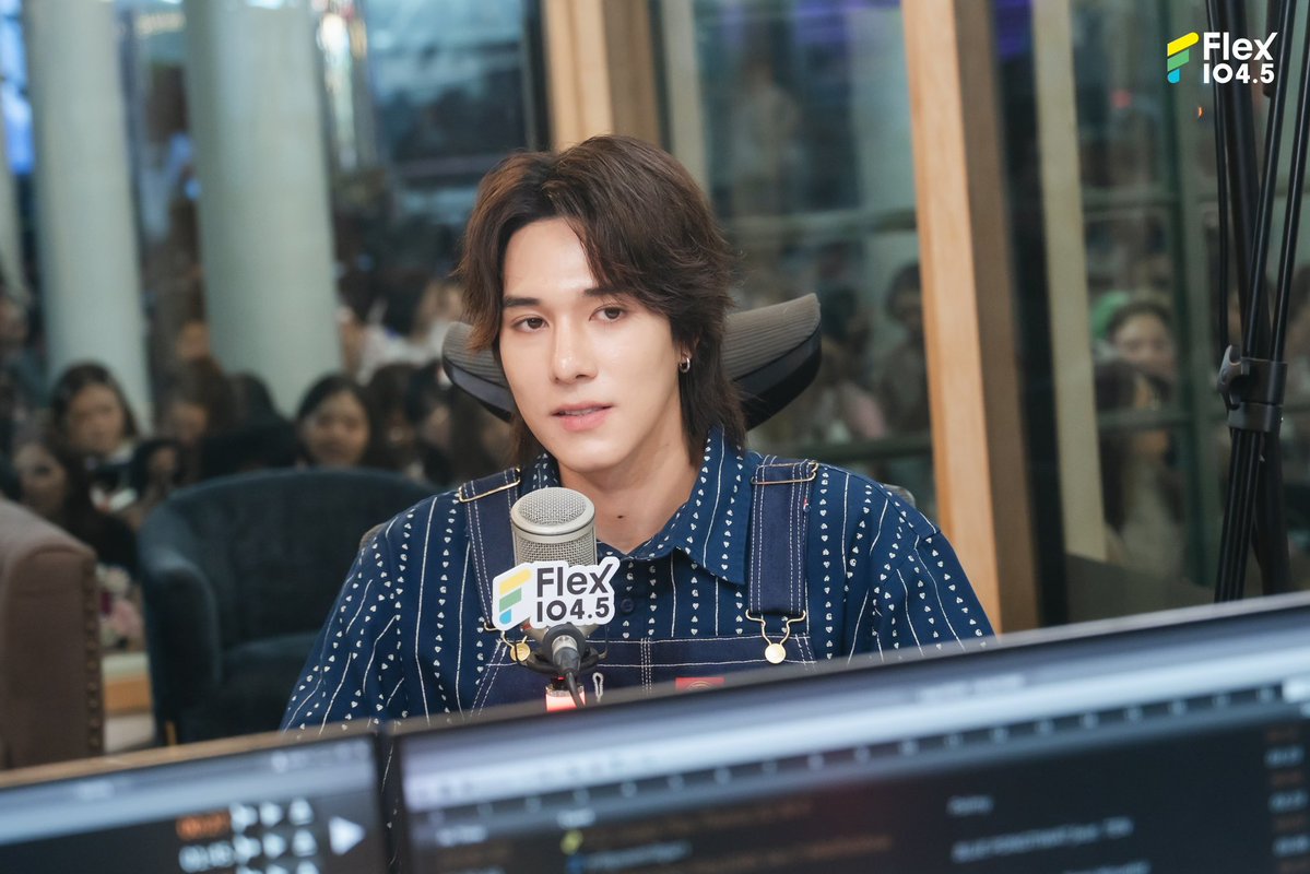 Flex 104.5 tweet media