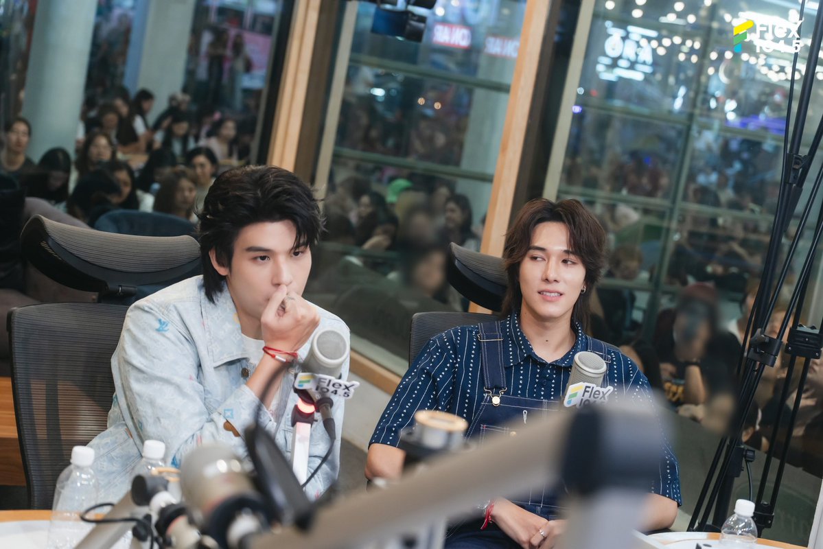 Flex 104.5 tweet media