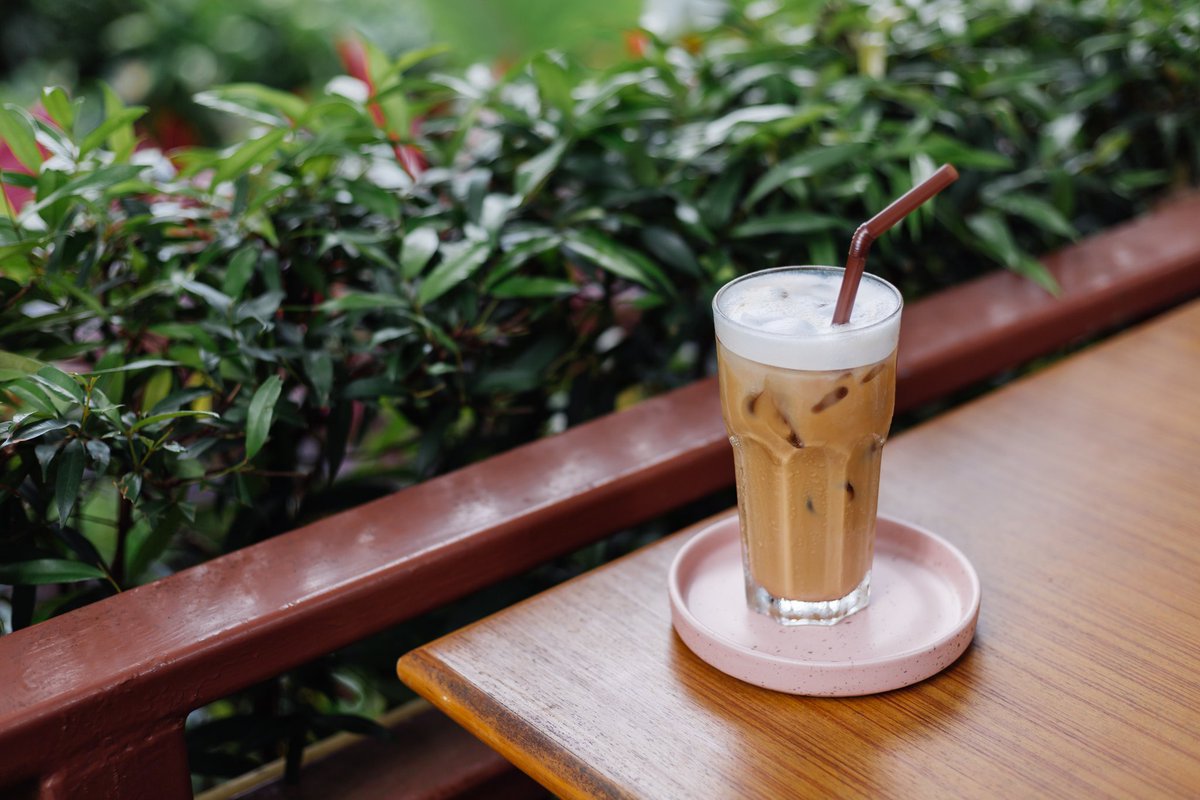 SukaKopi58's tweet photo. Di tengah sibuk, 
kopi jadi alasan untuk berhenti sejenak

Masih di tempat kerja atau udah pulang istirahat? https://t.co/cEVm7yuIjT