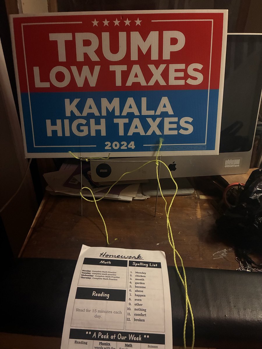 SeanS22311866's tweet image. A racist Latinos took one out my bush but I still got the main message sign. They made announcement sayin we can turn them in for disposal I said nah this was historic times why would I turn in what I voted for. @realDonaldTrump #Trump2024 I won &amp;amp; democrats treat me like a loser.