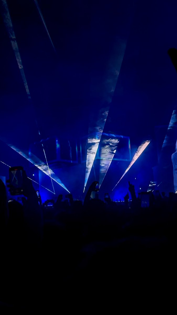 avaloninmotion's tweet photo. 📸: @linkinpark Berlin June 18th 2025

#linkinpark #mikeshinoda #concert #ConcertPhotography #LiveMusicPhotography https://t.co/PGzU0gdD9z