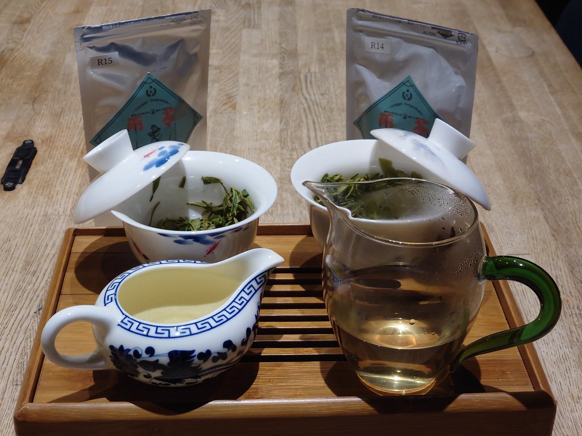 人民緑茶 龍井茶の飲み比べ（明前/雨前）をしました！

じんわり優しく寄り添う明前に対し、雨前は力強い豆香と磯感、そして何よりも旨味が存在感たっぷりでした。
摘取日が2日違いの龍井を、どちらが明前か雨前かを伏せて同時に飲み比べることで、初めて分かったことが多かったです✨️
#茶樓雨香
