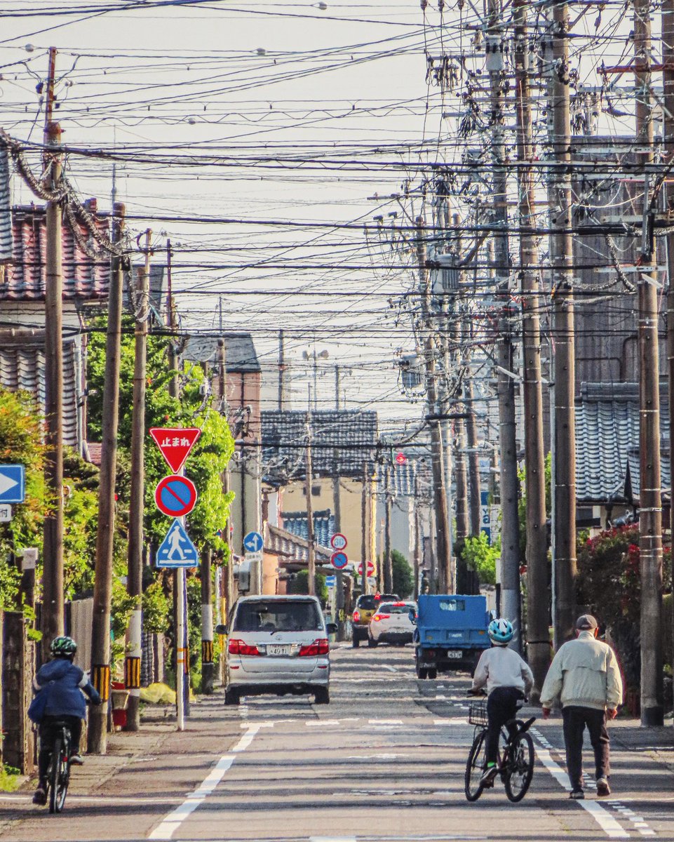 pandacross4wd's tweet photo. 電柱でござる
#電柱でござる #帰り道 #utilitypole #岐阜市 https://t.co/uZmZLlrmK3