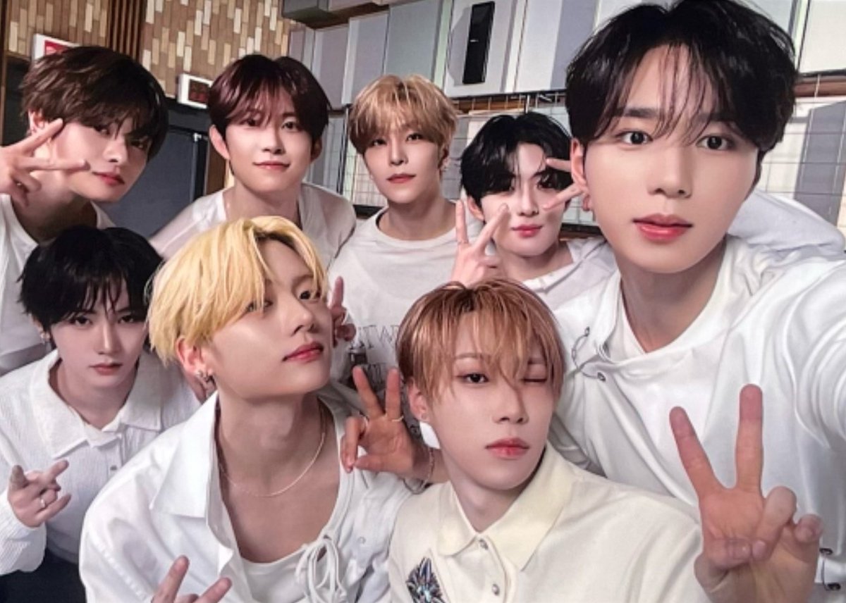 junnie tweet media