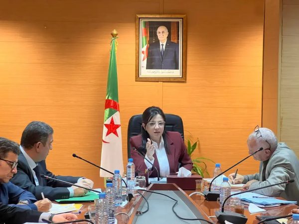 Réforme du commerce : Un nouveau cadre législatif pour assainir le marché.
jeune-independant.net/nouveau-projet…