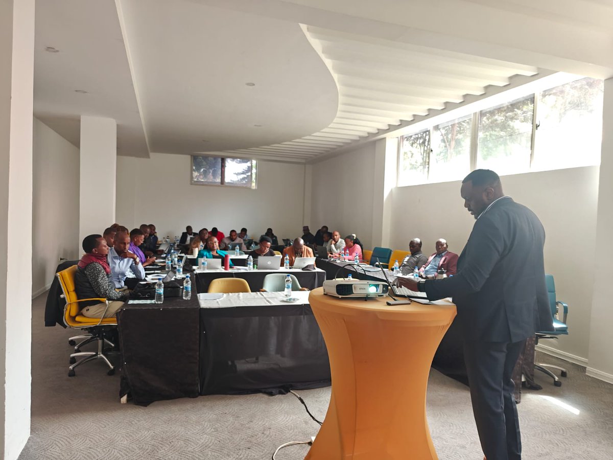 elijah2495's tweet image. 🇰🇪 📍 County PPPs in Action!
From dialogue to delivery—hands-on screening of climate-smart projects underway.
✅ Project appraisal tools
✅ PPP Act 2021 frameworks
✅ Capacity building

#SustainableInfrastructure @ppp_kenya @EngKefaSeda @JohnMbadiN @DrChrisKiptoo @SDPI_AM