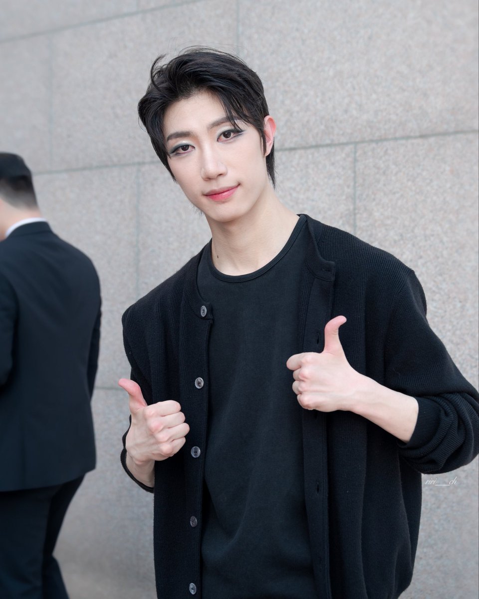 riri___ch's tweet photo. 260425 GAT 갓 : 전주 -퇴근길
#김유찬 https://t.co/l4Gyrb2J6h