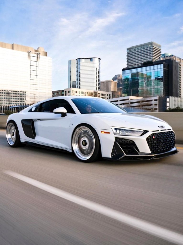 metroTM33's tweet image. #Audi R8