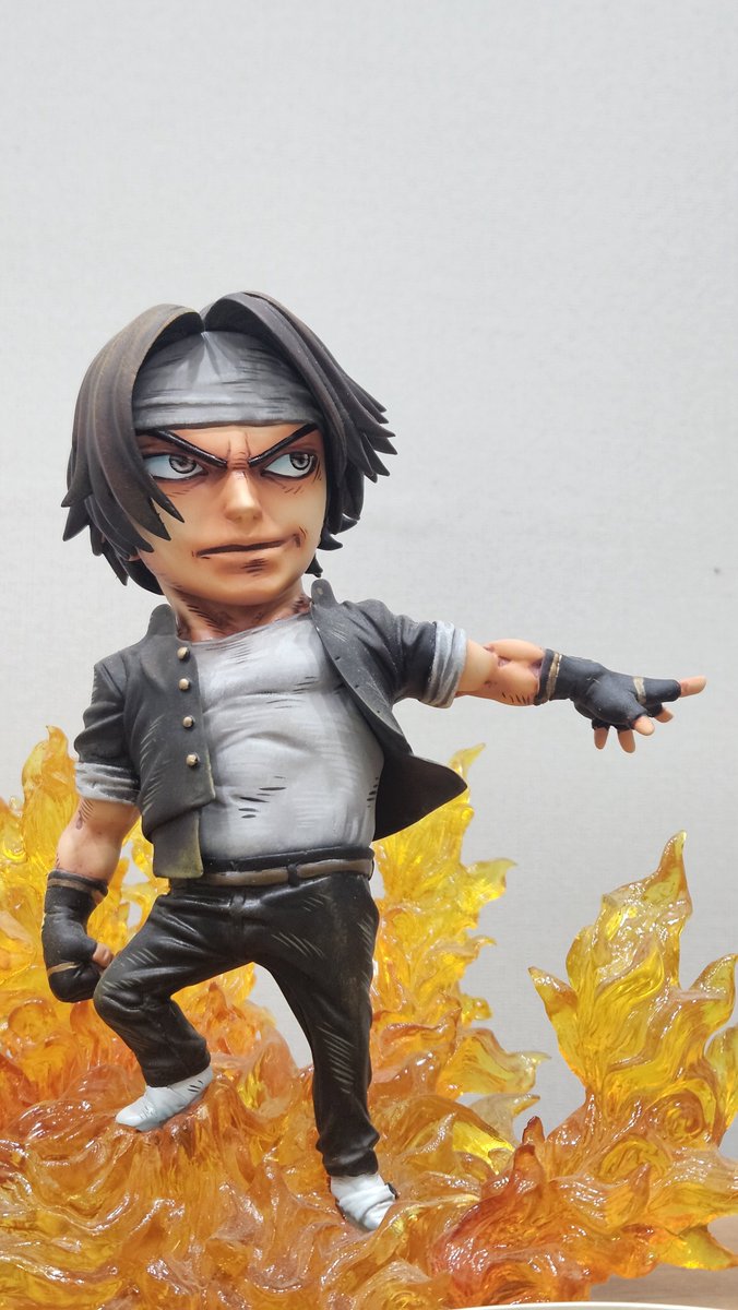 일본친구들은 
이 캐릭터를 한국친구들 보다 
더 좋아하겠지???

이거 한동안 게임에 빠져서 작가님이 만드실때
구한 귀한 피규어인데 말이죠^^