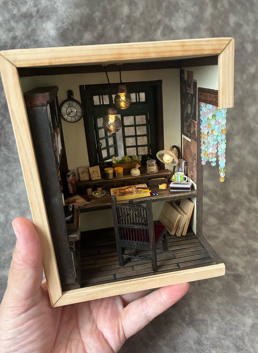 本日20時からふたばねこさんにて通販をいたします。

shop.futabaneko.com/items/143160830