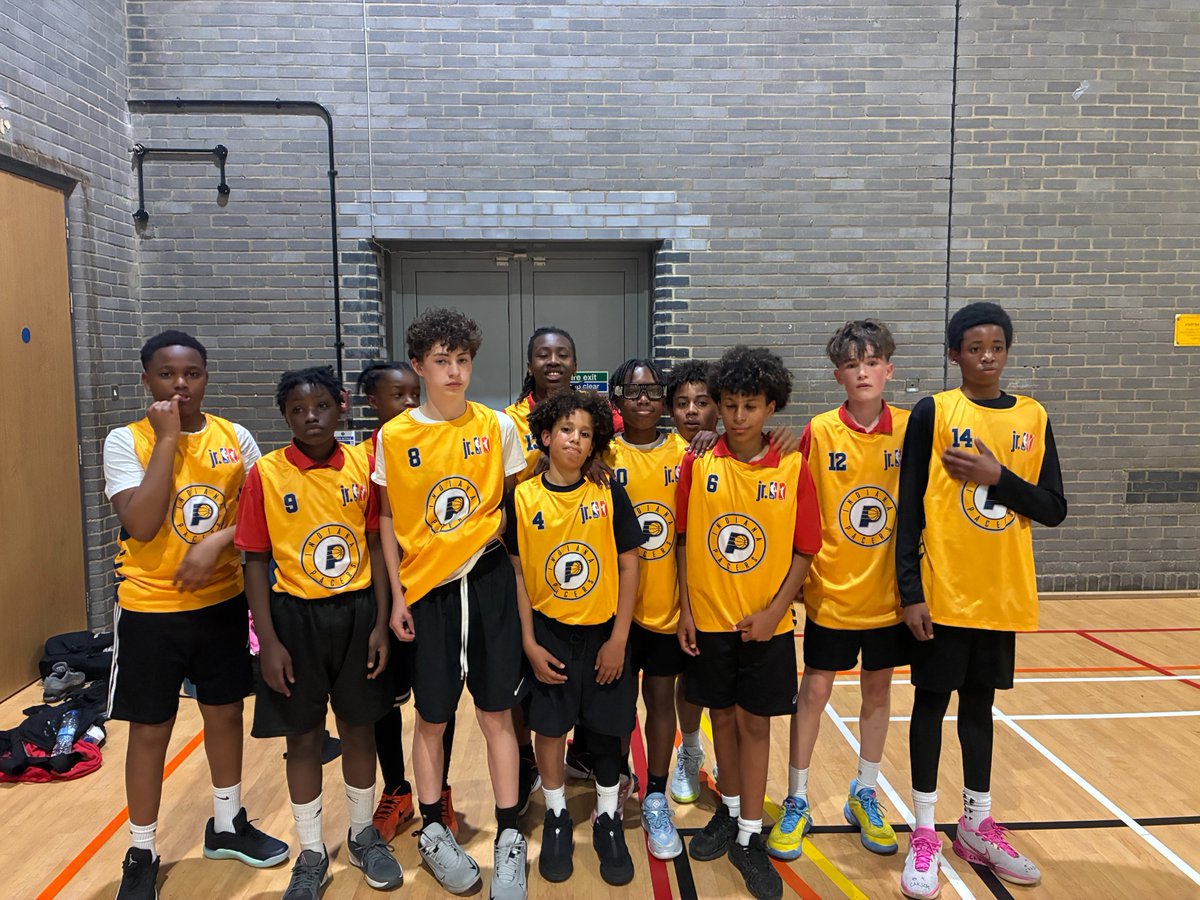 KingsdaleFS's tweet photo. JNR NBA season opener. Away to Harris Crystal Palace, the unbeaten leaders. Kingsdale lost 51-44. Seven points, on the road, in game one. If you work in basketball development, DM us. https://t.co/L8LzH5BqfD