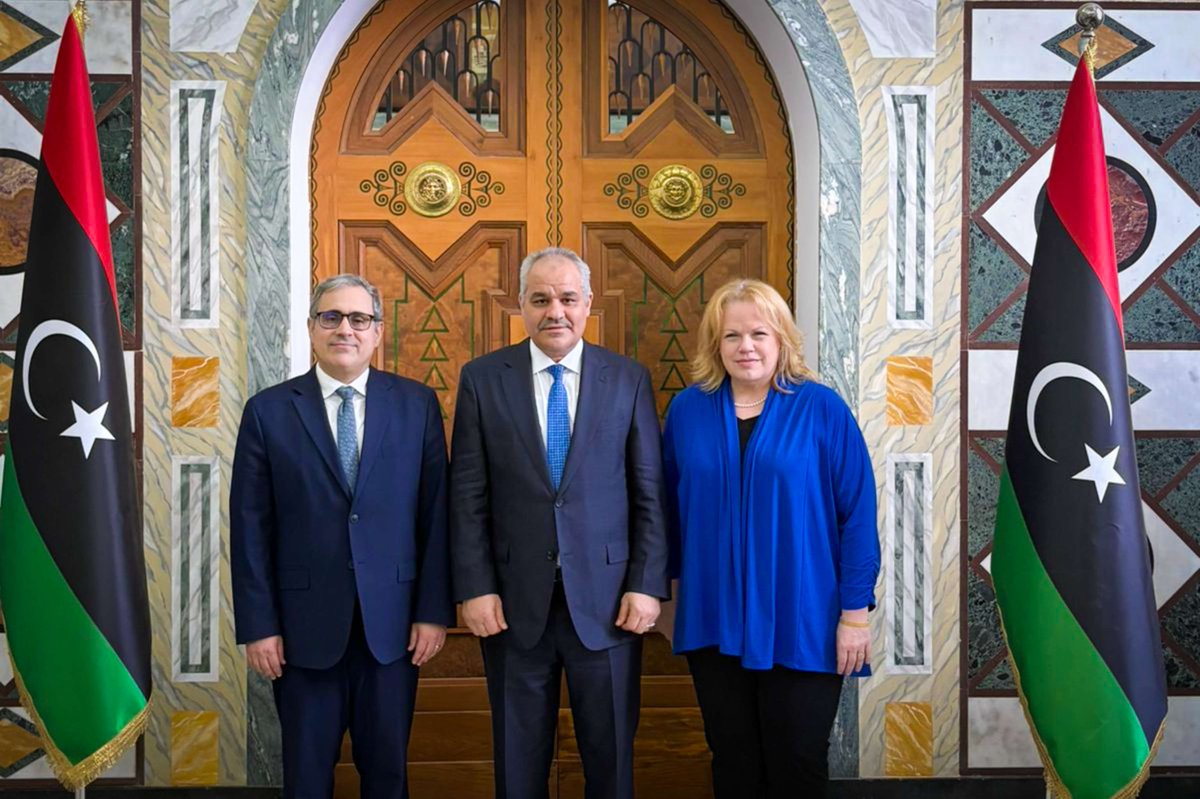 USEmbassyLibya's tweet image. Chargé d’Affaires Jeremy Berndt: “Thank you Governor Naji Issa for hosting me and DCM Inga Heemink yesterday at the Central Bank of Libya in #Tripoli. We discussed the April 11 unified budget agreement and the CBL’s vital role in enhancing transparency, bolstering financial